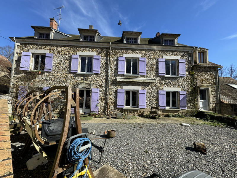 Maison - 426 m² - 11 pièces