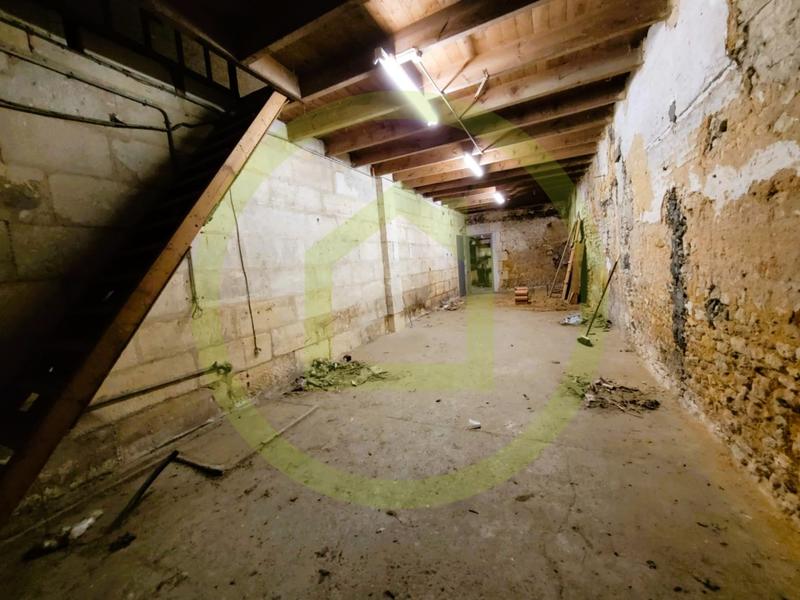 Maison - 237 m² - 4 pièces