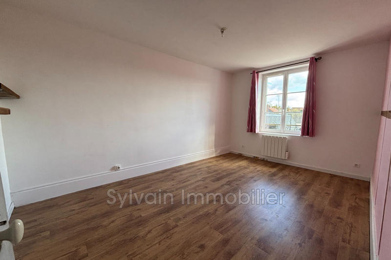 Maison - 153 m² - 8 pièces