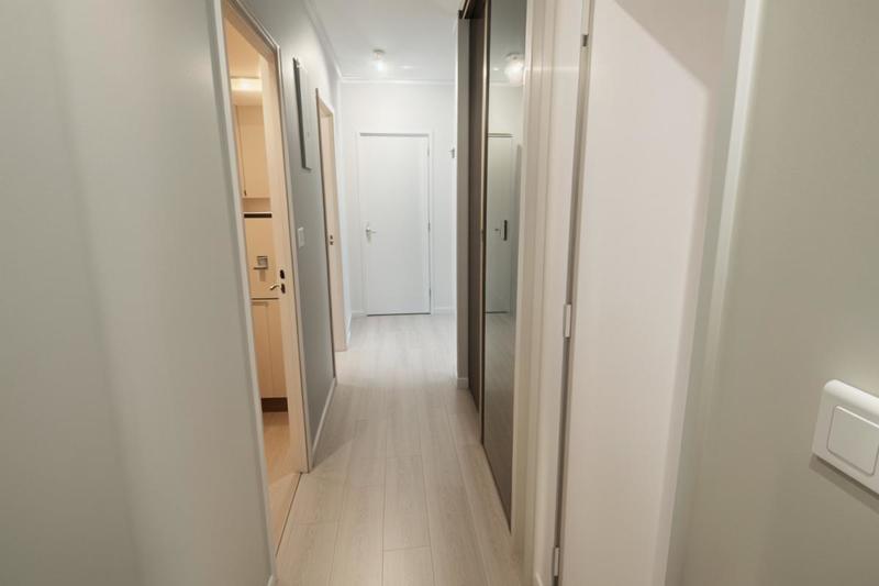 Appartement - 104 m² - 5 pièces