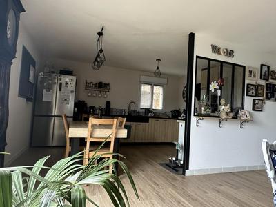 Maison - 97 m² - 5 pièces