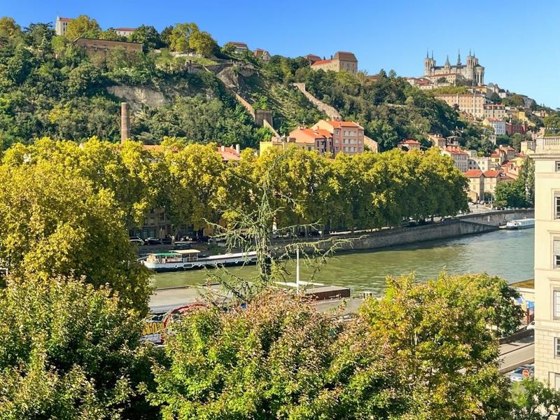 Appartement - 147 m² - 5 pièces