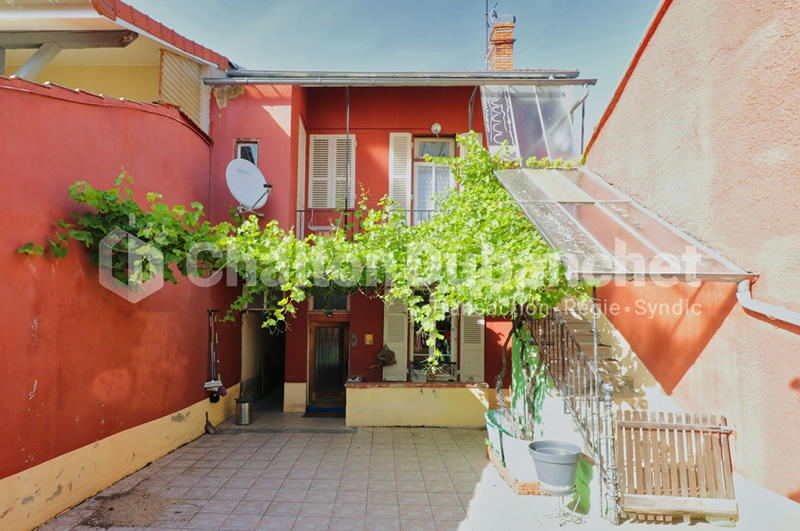 Maison - 92 m² - 4 pièces