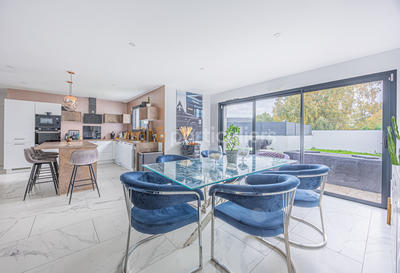 Maison - 115 m² - 5 pièces