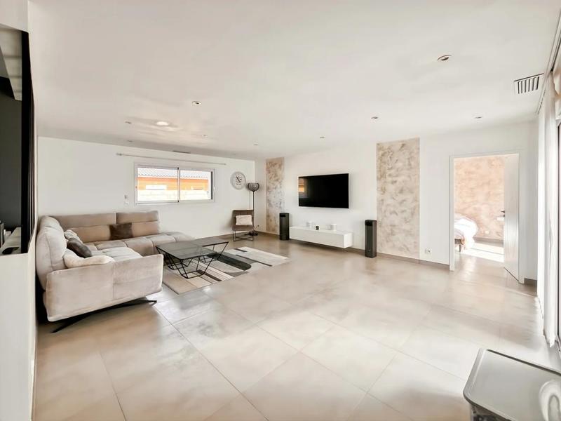 Maison - 125 m² - 5 pièces