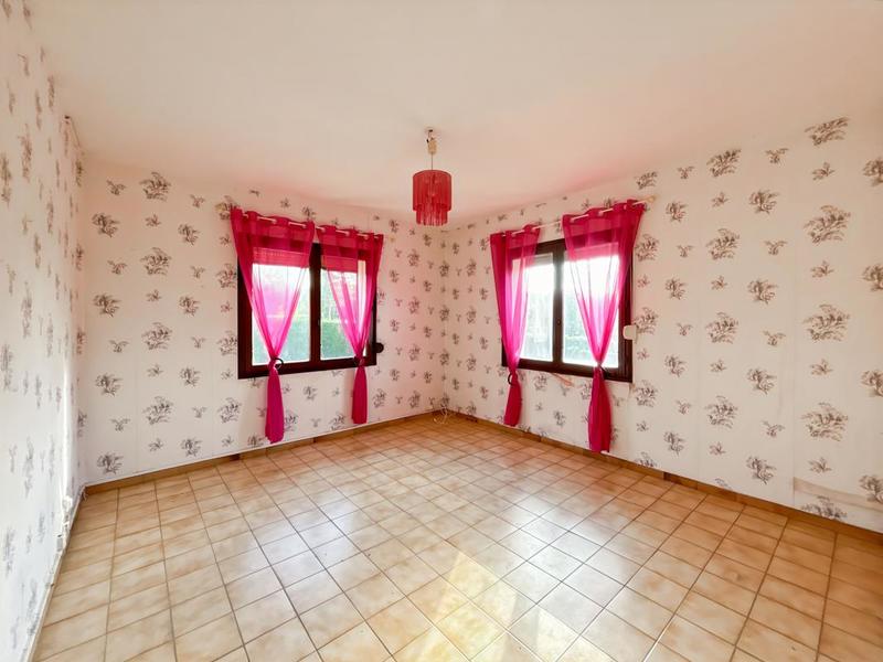 Maison - 215 m² - 6 pièces