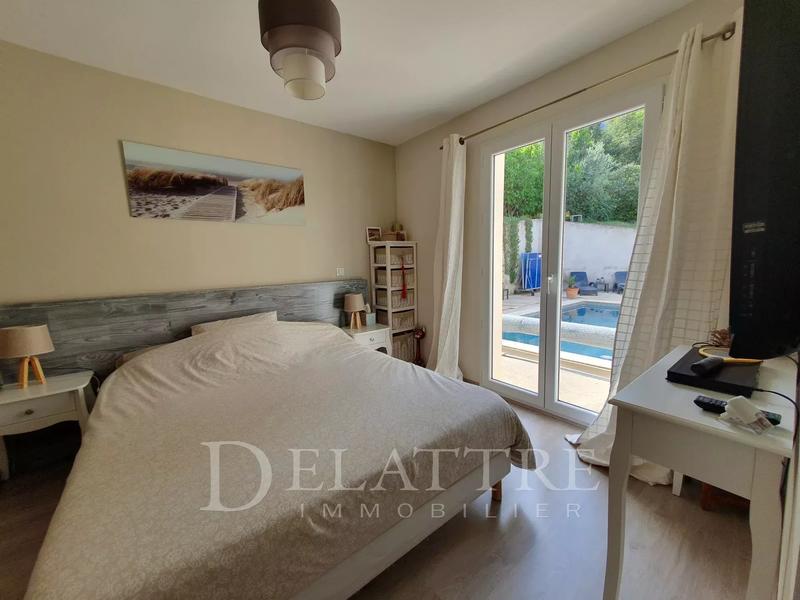 Maison - 180 m² - 8 pièces