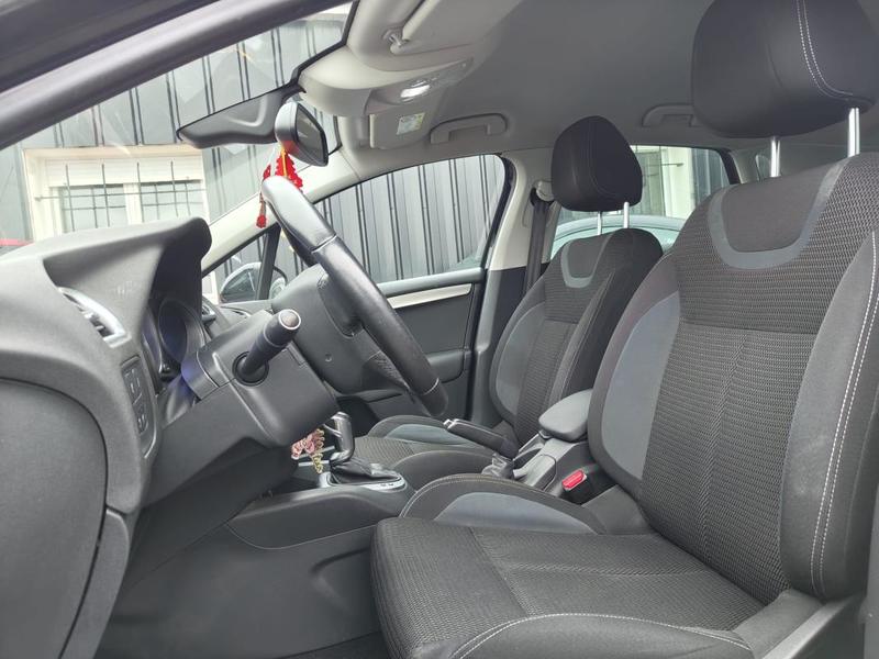 Citroën C4 II (2) 1.6 Bluehdi 120 s&amp;S Millenium Eat6