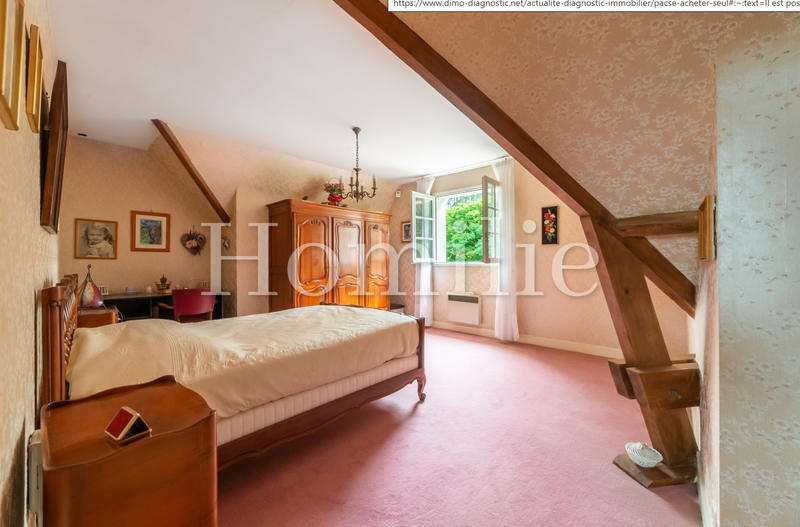 Maison - 199 m² - 9 pièces