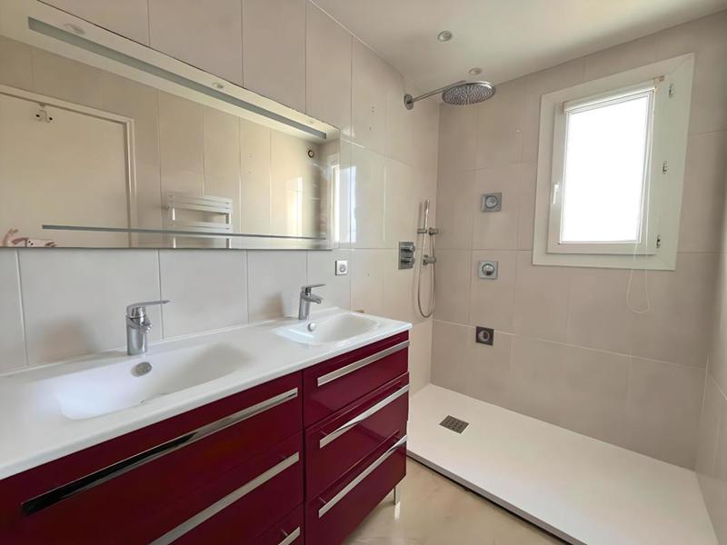 Maison - 123 m² - 4 pièces