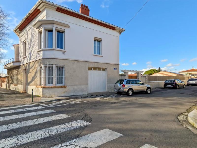 Maison - 193 m² - 10 pièces