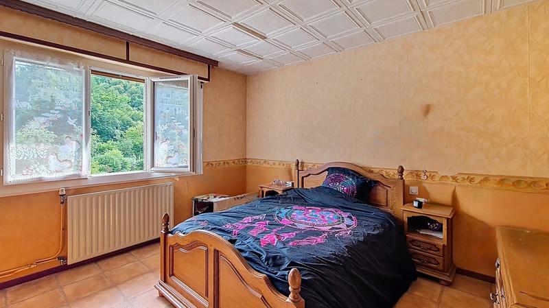 Maison - 281 m² - 12 pièces