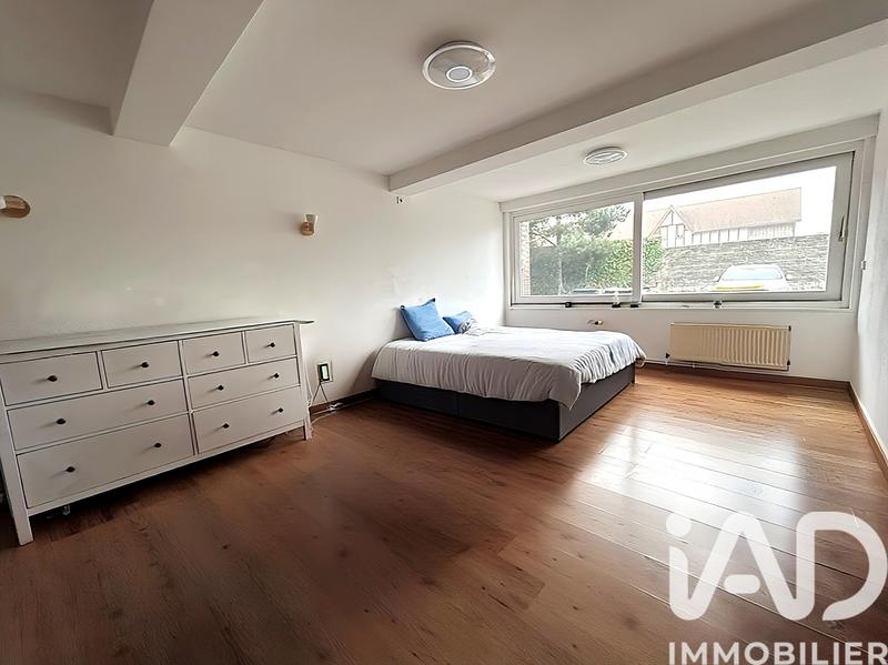 Maison - 298 m² - 8 pièces