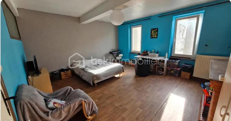 Maison de village - 211 m² - 10 pièces