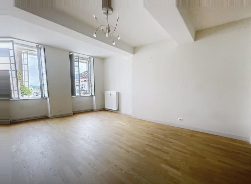 Appartement - 89 m² - 3 pièces