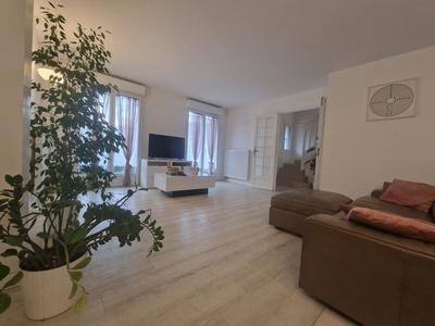 Maison - 147 m² - 5 pièces