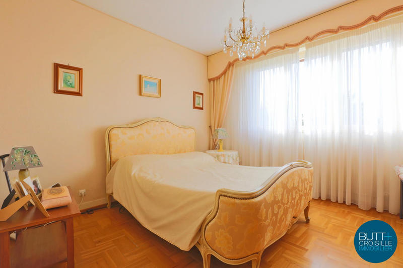 Maison - 192 m² - 6 pièces