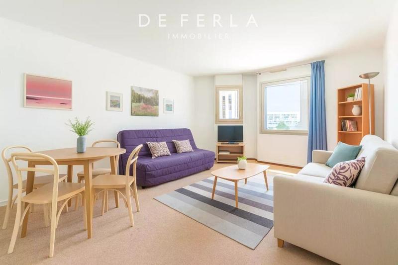 Studio - 40 m² - 1 pièce