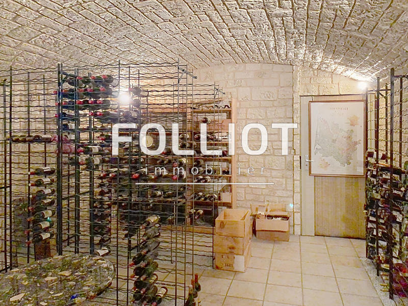 Appartement - 211 m² - 7 pièces