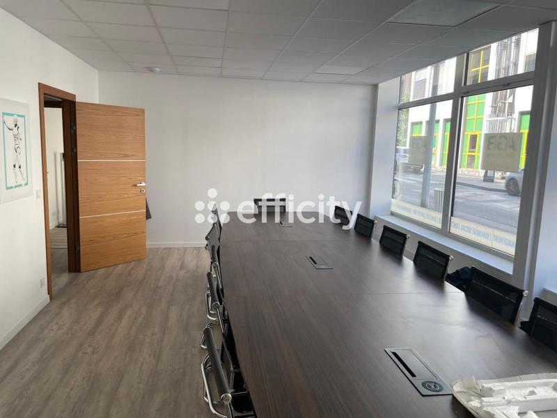 Bureau - 172 m² - 5 pièces