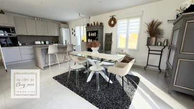 Maison - 95 m² - 5 pièces