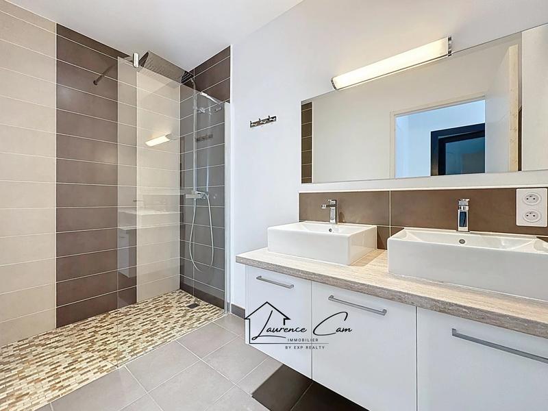 Maison contemporaine - 109 m² - 5 pièces