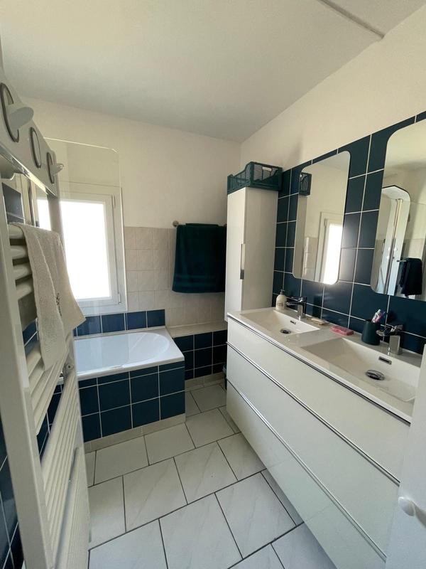 Maison - 77 m² - 4 pièces