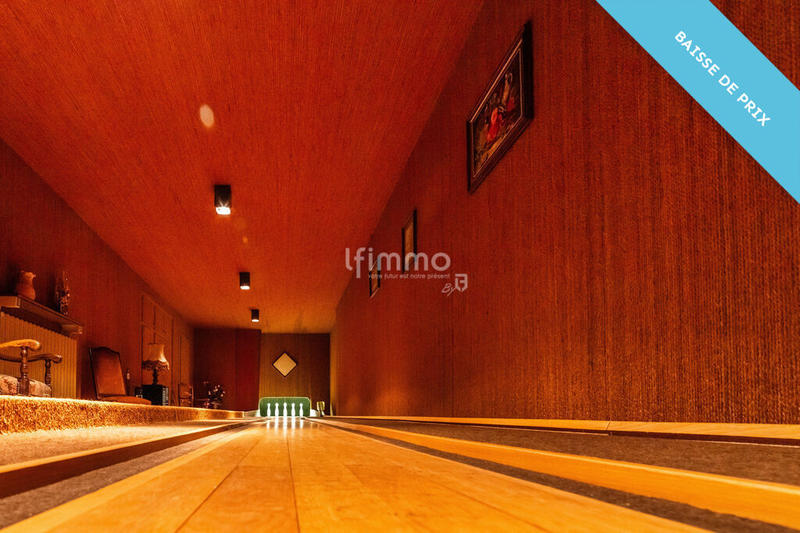 Maison - 270 m² - 5 pièces