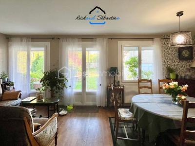 Maison de ville - 250 m² - 10 pièces