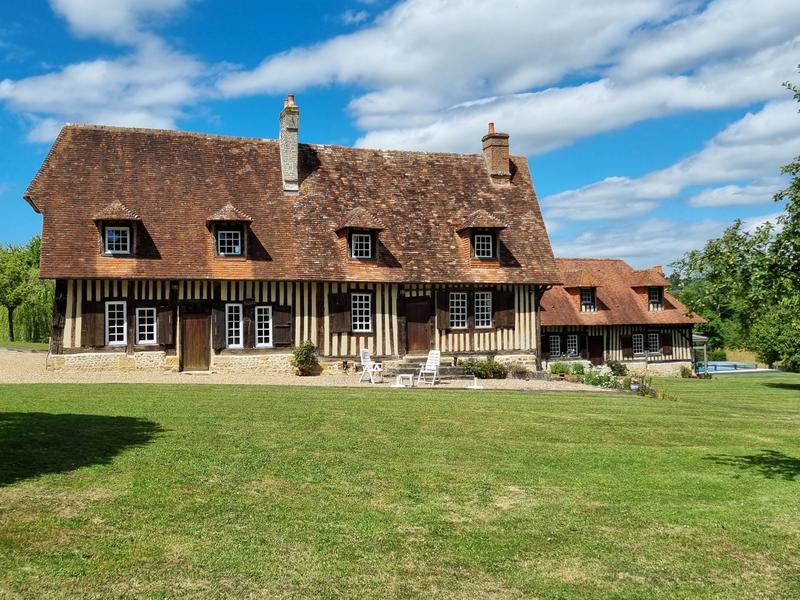 Maison ancienne - 400 m² - 13 pièces