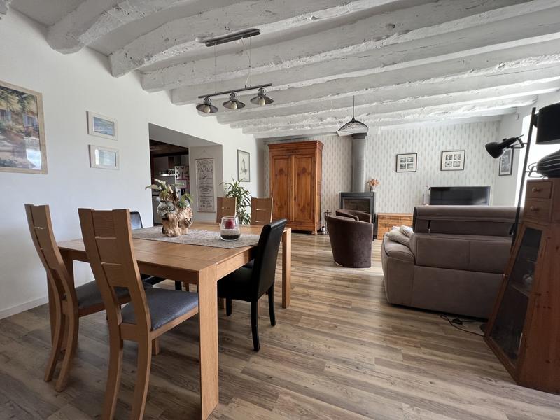 Maison - 137 m² - 8 pièces