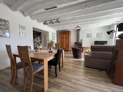 Maison - 137 m² - 8 pièces