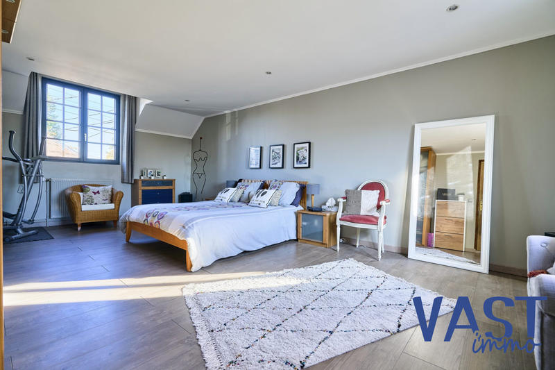 Maison - 194 m² - 5 pièces