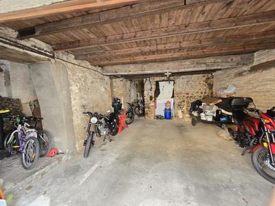 Garage - 145 m²