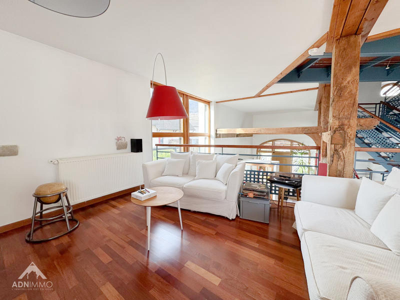 Maison - 280 m² - 6 pièces