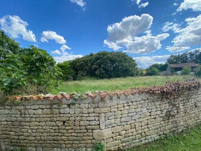 Terrain constructible - 1 040 m²