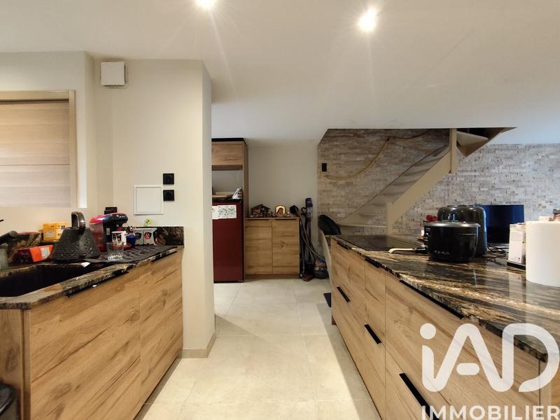 Maison - 90 m² - 5 pièces