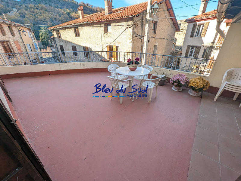 Maison - 96 m² - 5 pièces