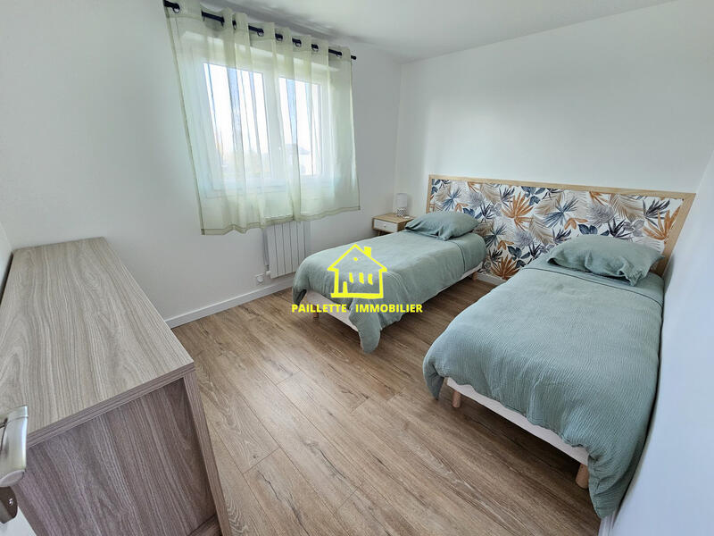 Maison traditionnelle - 90 m² - 4 pièces