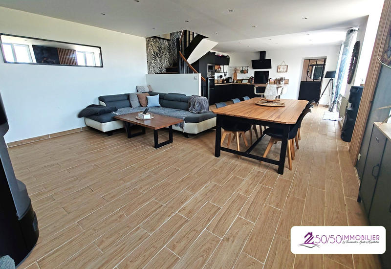 Maison - 140 m² - 6 pièces