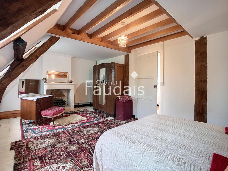 Propriété - 426 m² - 10 pièces