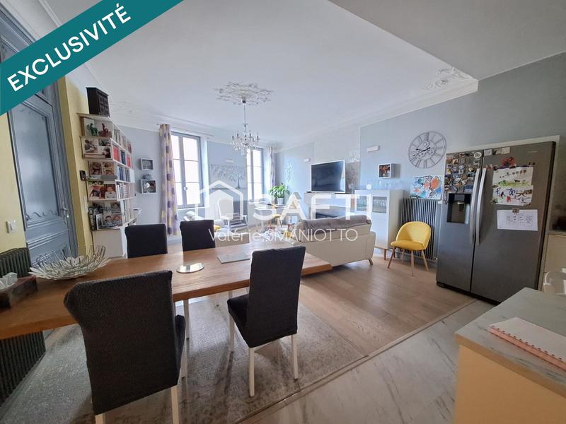 Maison de ville - 300 m² - 8 pièces