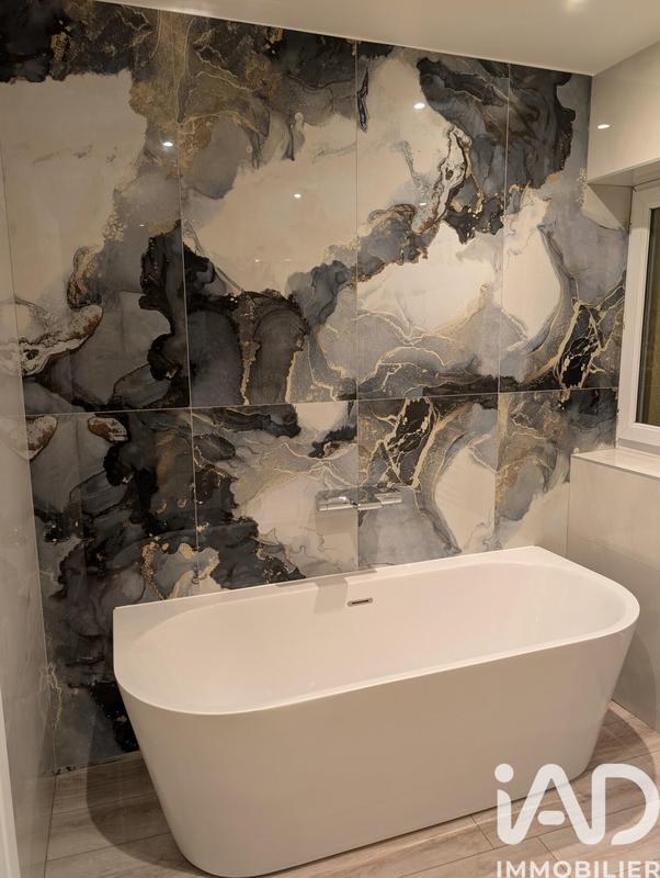 Maison - 141 m² - 5 pièces