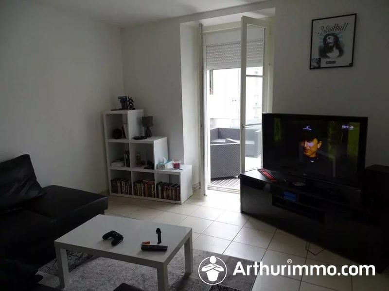 Appartement - 70 m² - 3 pièces