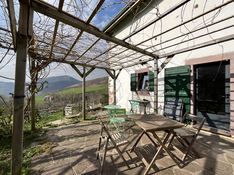 Maison - 157 m² - 9 pièces