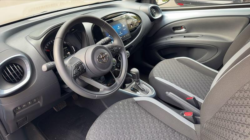 Toyota aygo x 1.0 VVTi 72 Cvt Design - Première main