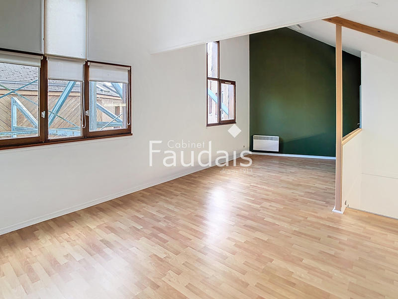 Appartement - 94 m² - 4 pièces