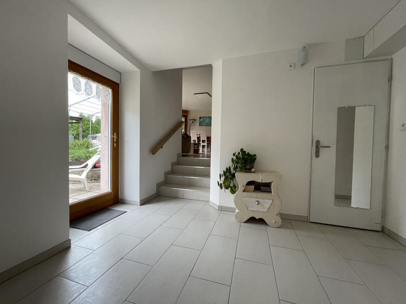 Maison - 211 m² - 6 pièces