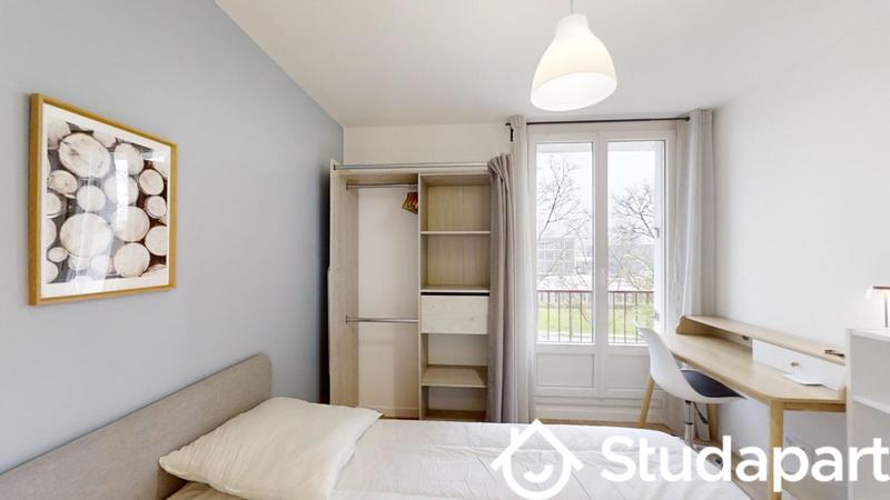 Chambre - 12 m² - 1 pièce