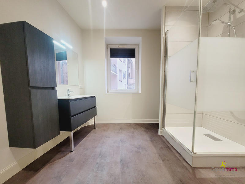 Appartement - 79 m² - 3 pièces